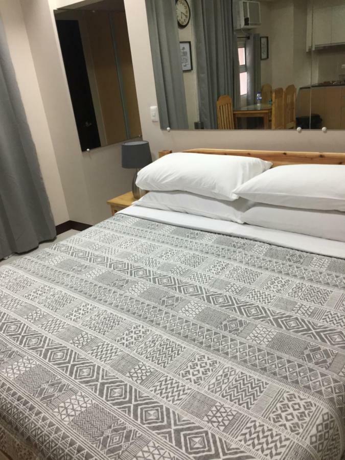 101 Newport Condo C2 Manila Esterno foto
