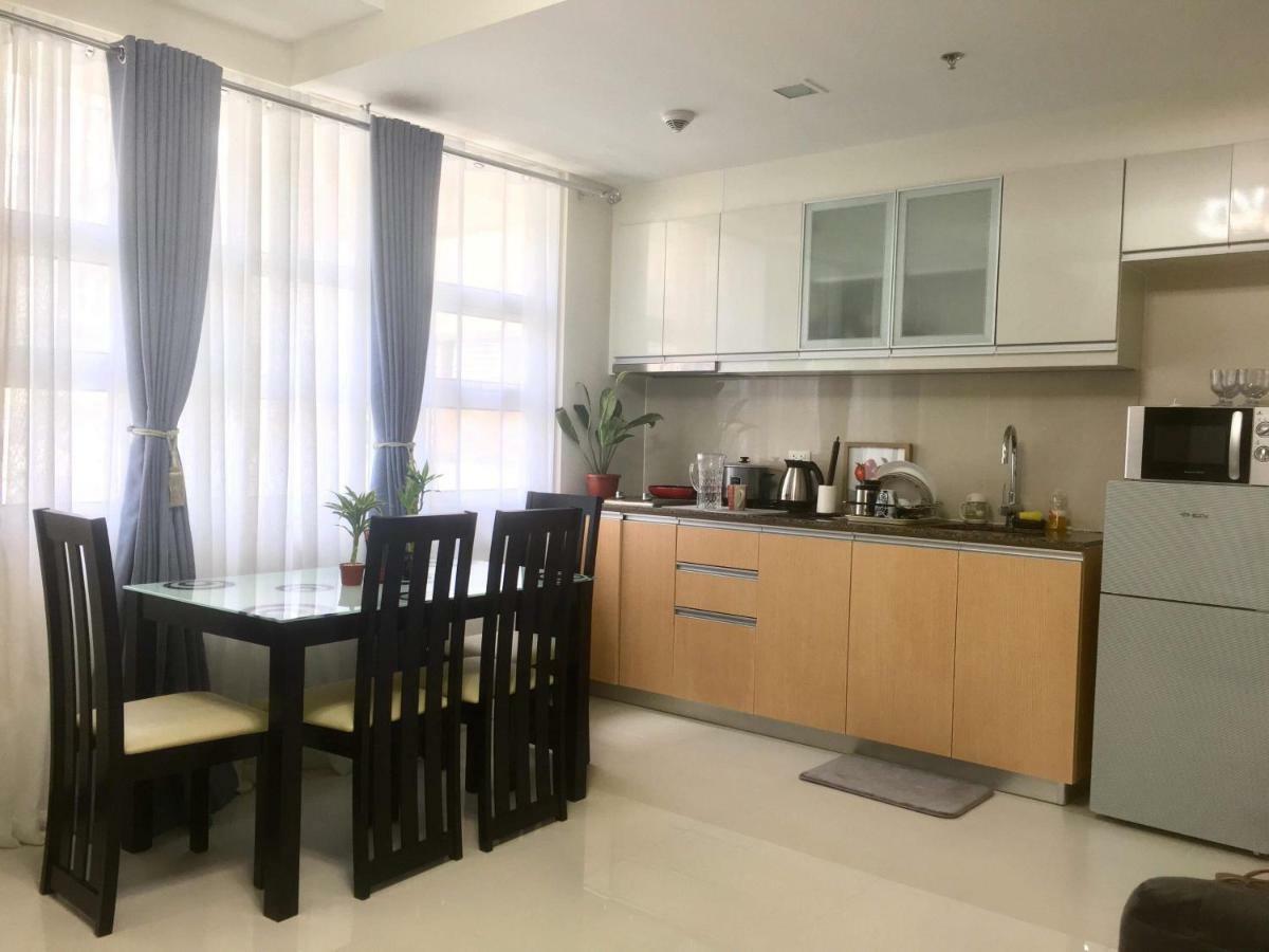 101 Newport Condo C2 Manila Esterno foto