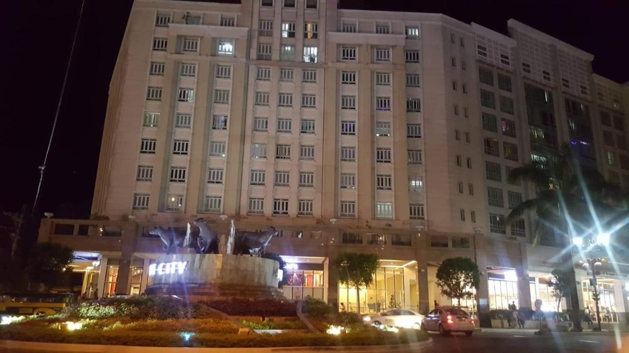 101 Newport Condo C2 Manila Esterno foto